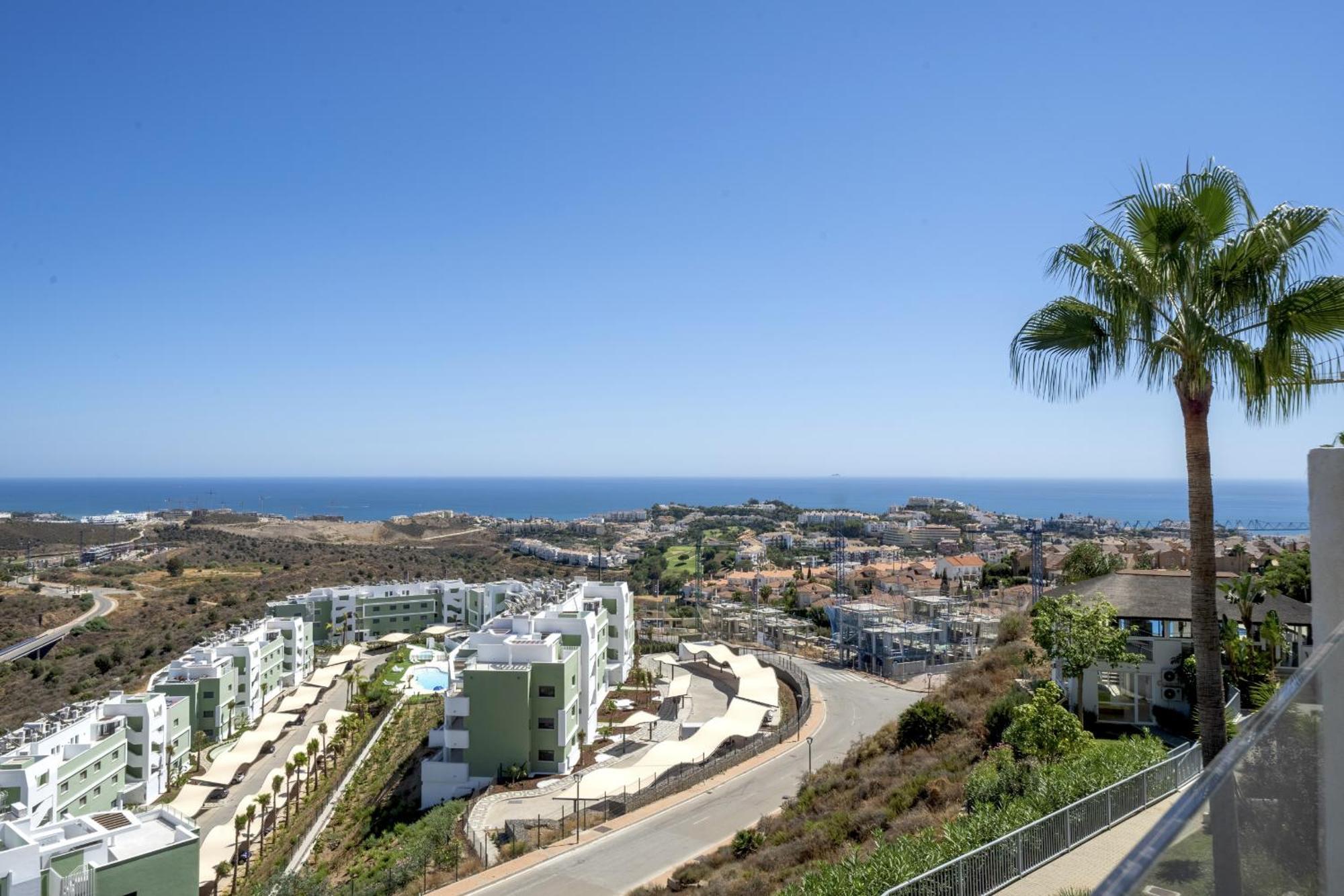 Modern 2 Bed 2 Bath La Cala Hills Apt-Sea Views - 104 밀야스코스타 외부 사진